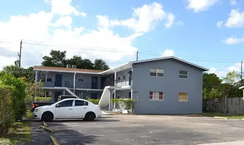 927 S Pine Street Lake Worth FL 33460