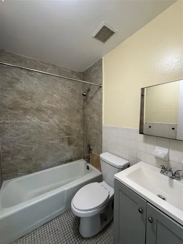 927 S Pine Street Lake Worth FL 33460