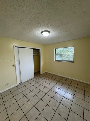 927 S Pine Street Lake Worth FL 33460