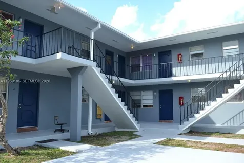 927 S Pine Street Lake Worth FL 33460