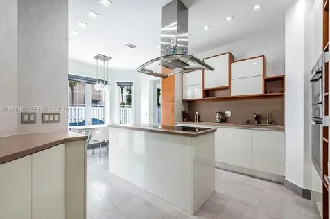 Sunny Isles Beach FL 33160