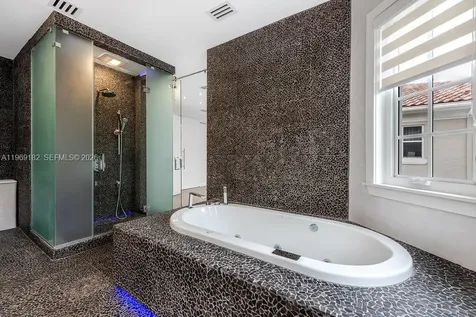 Sunny Isles Beach FL 33160