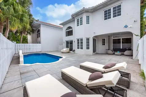 Sunny Isles Beach FL 33160