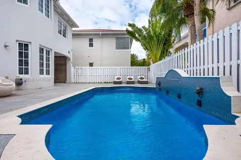 Sunny Isles Beach FL 33160