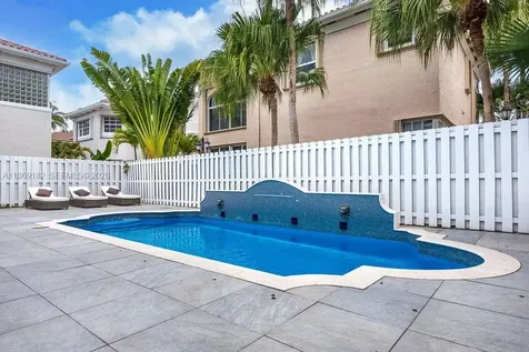 Sunny Isles Beach FL 33160