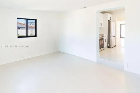 415 E 52nd Street Hialeah FL 33013