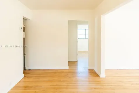 415 E 52nd Street Hialeah FL 33013