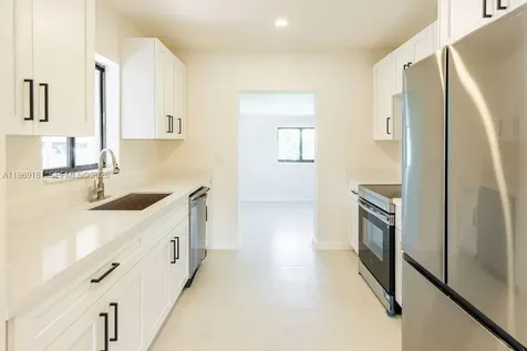 415 E 52nd Street Hialeah FL 33013