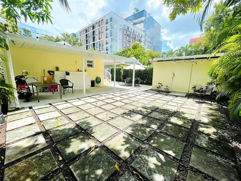 3010 NW 1st Avenue Miami FL 33127