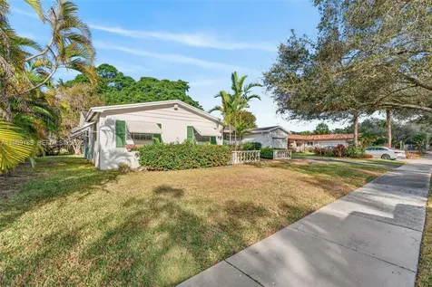 9940 SW 97th Court Miami FL 33176