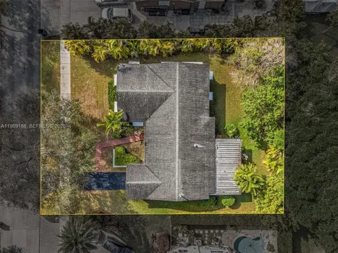 9940 SW 97th Court Miami FL 33176