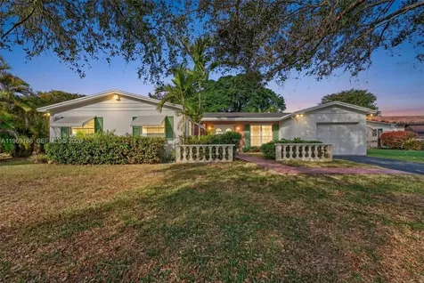9940 SW 97th Court Miami FL 33176