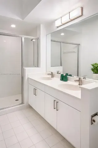 17125 N Bay Road Sunny Isles Beach FL 33160
