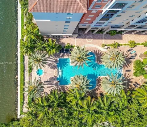 17125 N Bay Road Sunny Isles Beach FL 33160