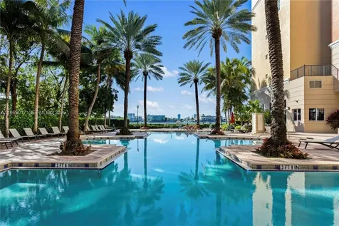 17125 N Bay Road Sunny Isles Beach FL 33160
