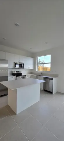 2729 SE 26th Road Homestead FL 33035