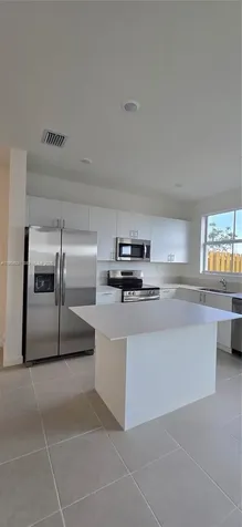 2729 SE 26th Road Homestead FL 33035