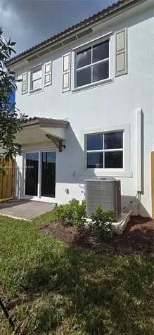 2729 SE 26th Road Homestead FL 33035
