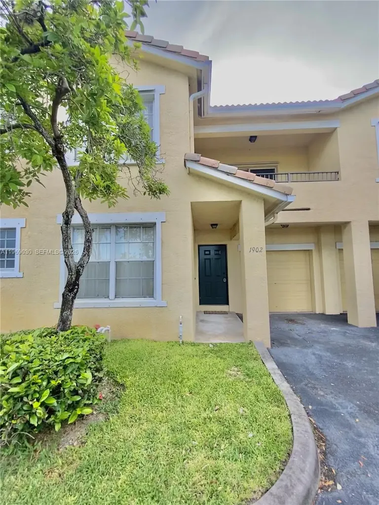 1902 Belmont Lane North Lauderdale FL 33068