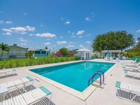 315 NE Cardinal Lane Unit Lot L25 Jensen Beach FL 34957