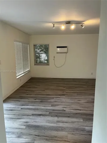 92 Hendricks Isle Fort Lauderdale FL 33301
