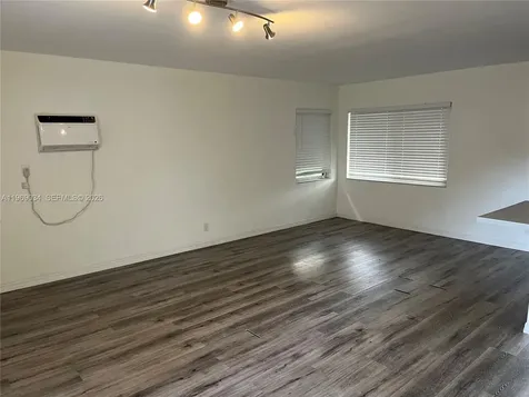 92 Hendricks Isle Fort Lauderdale FL 33301