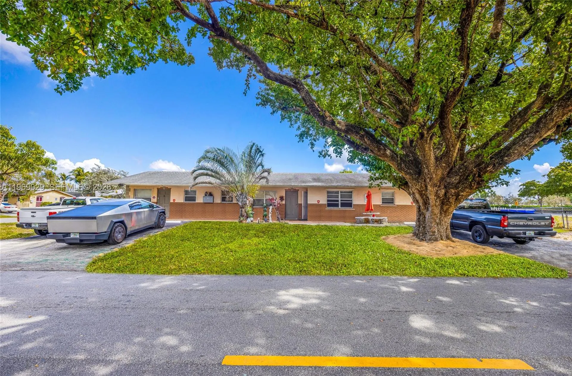 356 SW 2nd Place Pompano Beach FL 33060