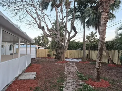Hollywood FL 33021
