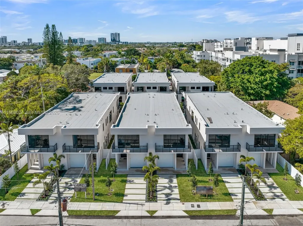920 NE 17th Avenue Fort Lauderdale FL 33304