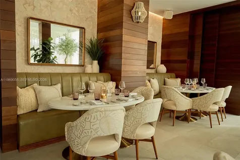 1000 W Island Boulevard Aventura FL 33160
