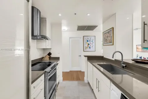 10275 Collins Avenue Bal Harbour FL 33154