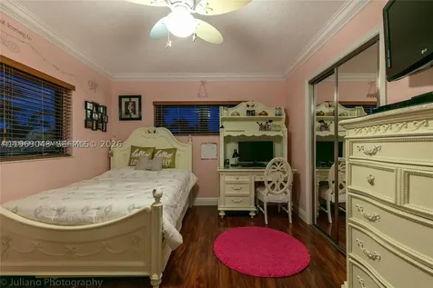 19701 W Oakmont Drive Hialeah FL 33015