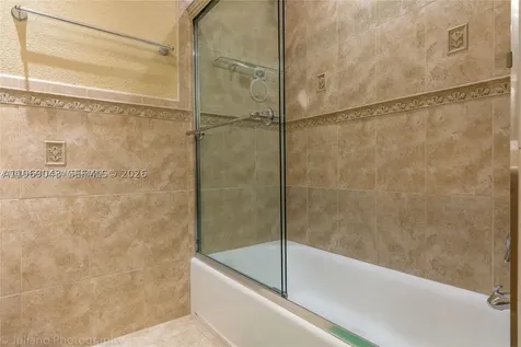 19701 W Oakmont Drive Hialeah FL 33015