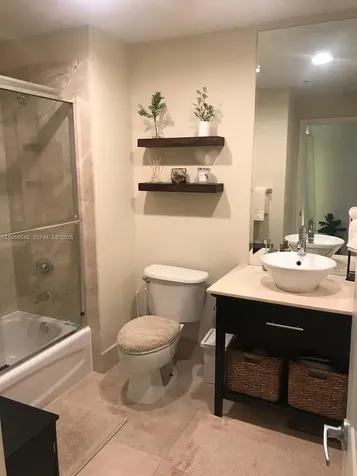 10 Aragon Avenue Coral Gables FL 33134