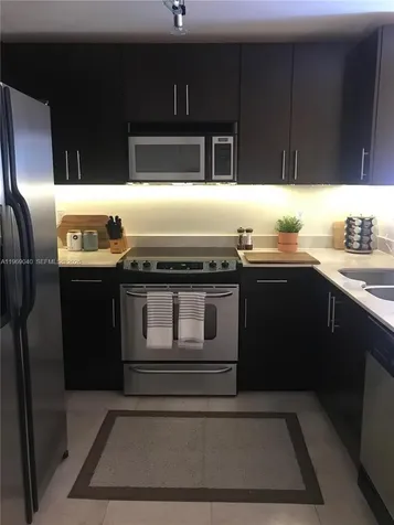 10 Aragon Avenue Coral Gables FL 33134