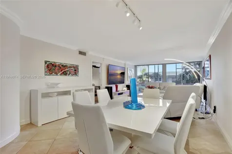 2731 NE 14th St Causeway Pompano Beach FL 33062