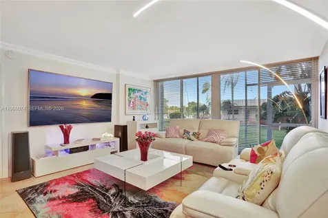 2731 NE 14th St Causeway Pompano Beach FL 33062