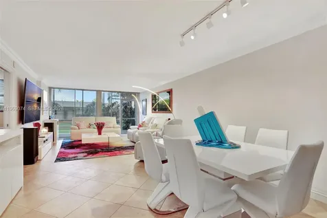 2731 NE 14th St Causeway Pompano Beach FL 33062