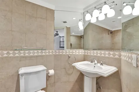 2731 NE 14th St Causeway Pompano Beach FL 33062