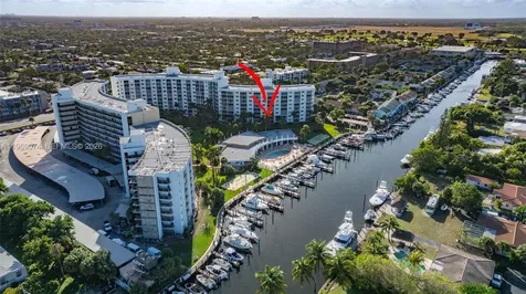 2731 NE 14th St Causeway Pompano Beach FL 33062