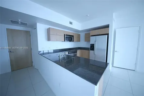 350 S Miami Avenue Miami FL 33130