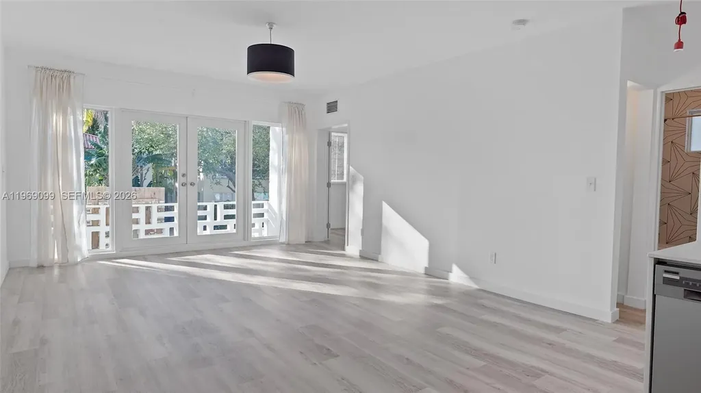 1561 Jefferson Avenue Miami Beach FL 33139