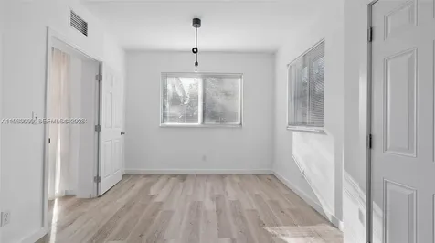 1561 Jefferson Avenue Miami Beach FL 33139