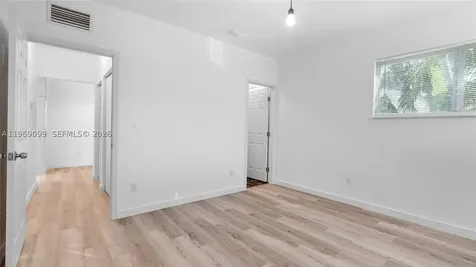 1561 Jefferson Avenue Miami Beach FL 33139