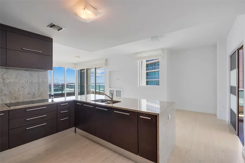 900 Biscayne Boulevard Miami FL 33132