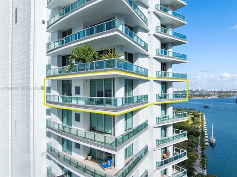 900 Biscayne Boulevard Miami FL 33132