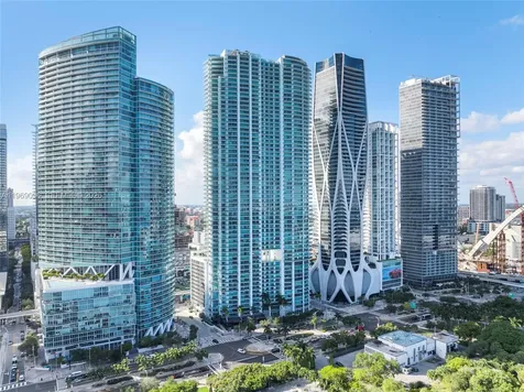 900 Biscayne Boulevard Miami FL 33132