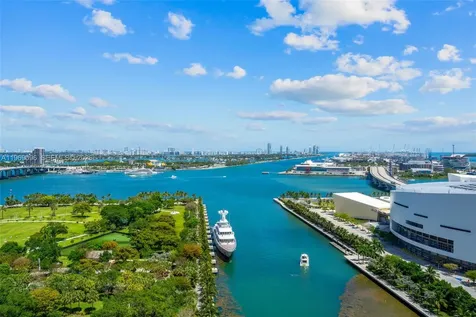 900 Biscayne Boulevard Miami FL 33132