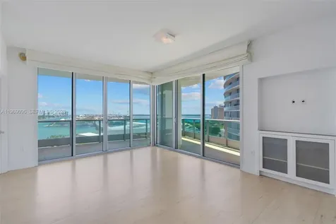 900 Biscayne Boulevard Miami FL 33132