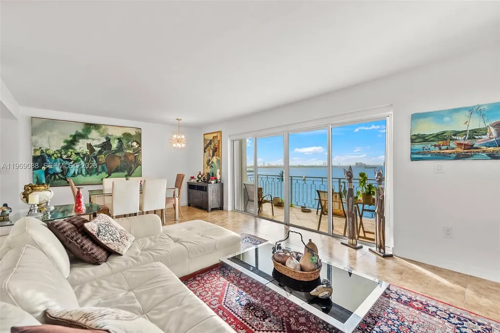 11111 Biscayne Boulevard Miami FL 33181